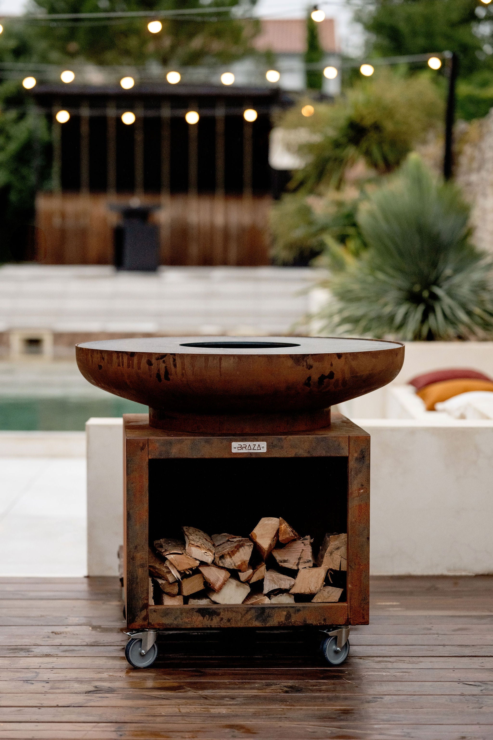 Big R100 | Corten